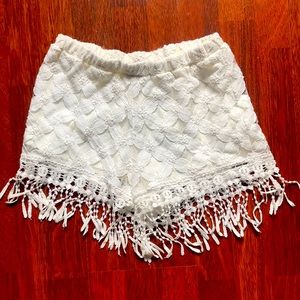 Very cute lace shorts